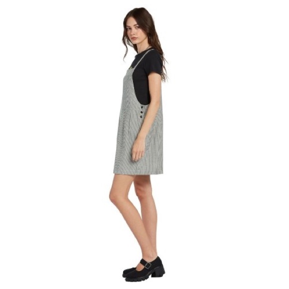 NWT Volcom Sunday Strut Dress - black and white overall railroadstripe pinafore - Picture 4 of 4